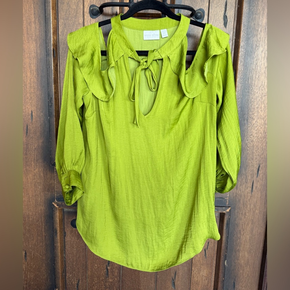 Bisou Bisou Lime Green Blouse